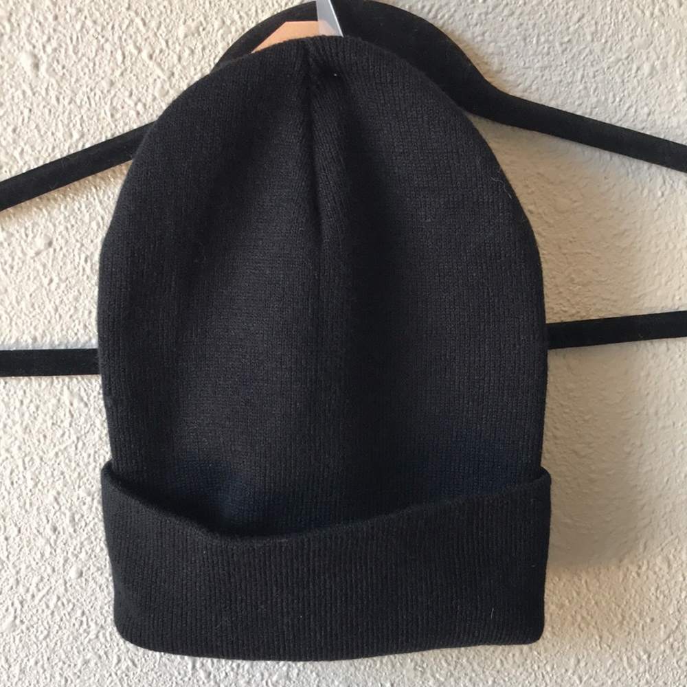Men's Tough Headwear Knit Ribbed Black Beanie Winter Hat - Picture 2 of 2